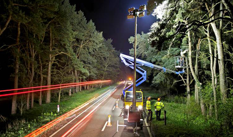 Access Platforms can be used alongside traffic management to safely work at height by the side of the road
